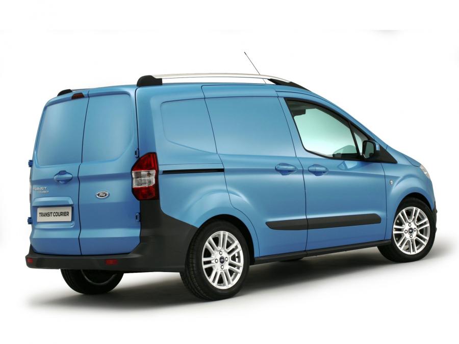  Ford Transit Courier 2014 года  (фото 7 из 17)